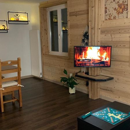 ג'רארדמר Appartement Cosy Avec Jardin Et Barbecue מראה חיצוני תמונה